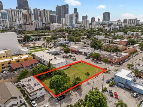 471 & 719 SW 8th Street & 5th Avenue Miami FL 33130