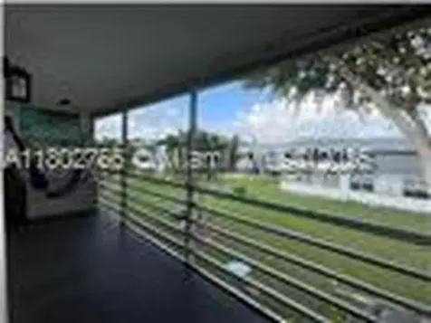 279 Markham M Deerfield Beach FL 33442
