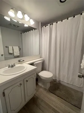 279 Markham M Deerfield Beach FL 33442