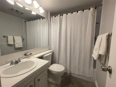 279 Markham M Deerfield Beach FL 33442