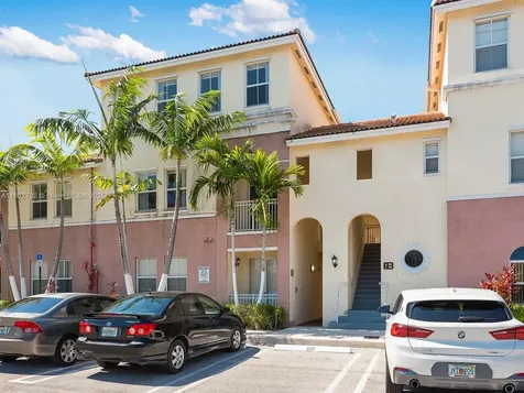 10022 NW 7th Street Miami FL 33172