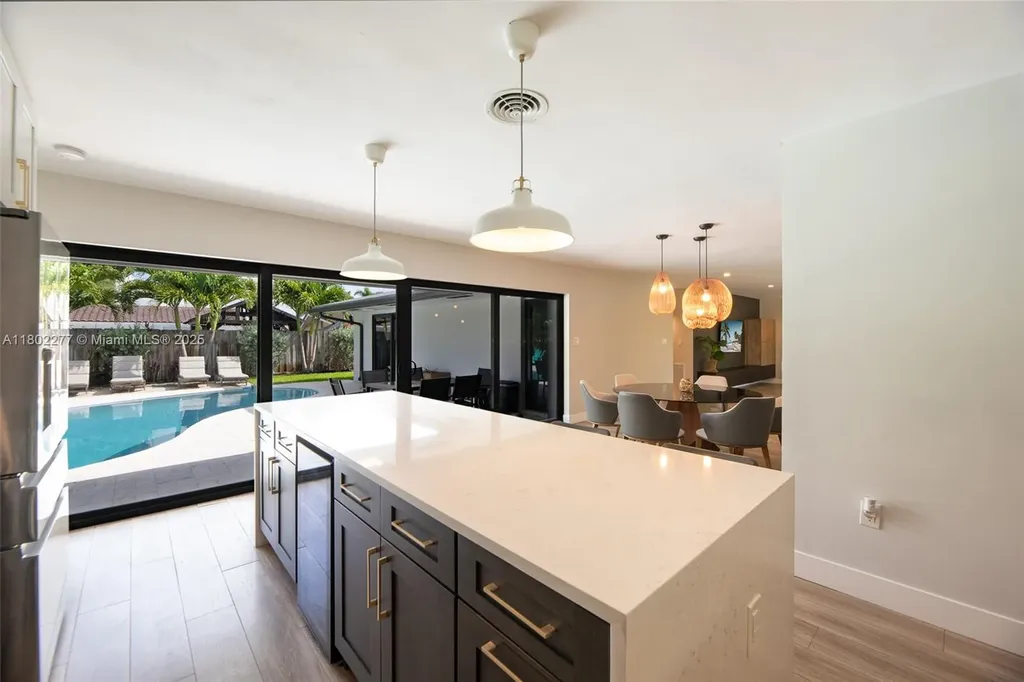 2117 NE 62nd Street Fort Lauderdale FL 33308