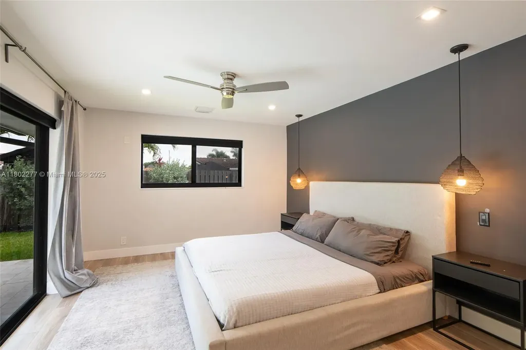 2117 NE 62nd Street Fort Lauderdale FL 33308