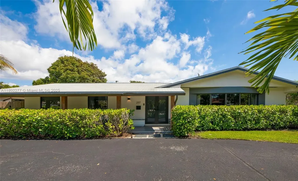 2117 NE 62nd Street Fort Lauderdale FL 33308