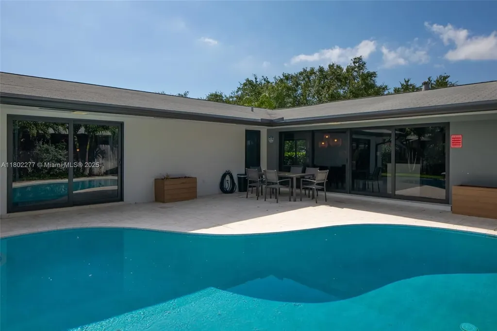 2117 NE 62nd Street Fort Lauderdale FL 33308