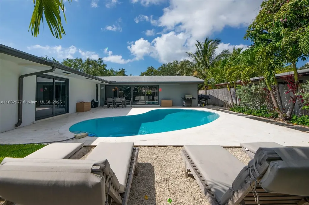 2117 NE 62nd Street Fort Lauderdale FL 33308