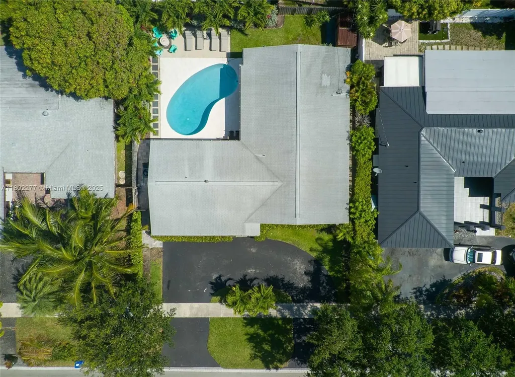 2117 NE 62nd Street Fort Lauderdale FL 33308