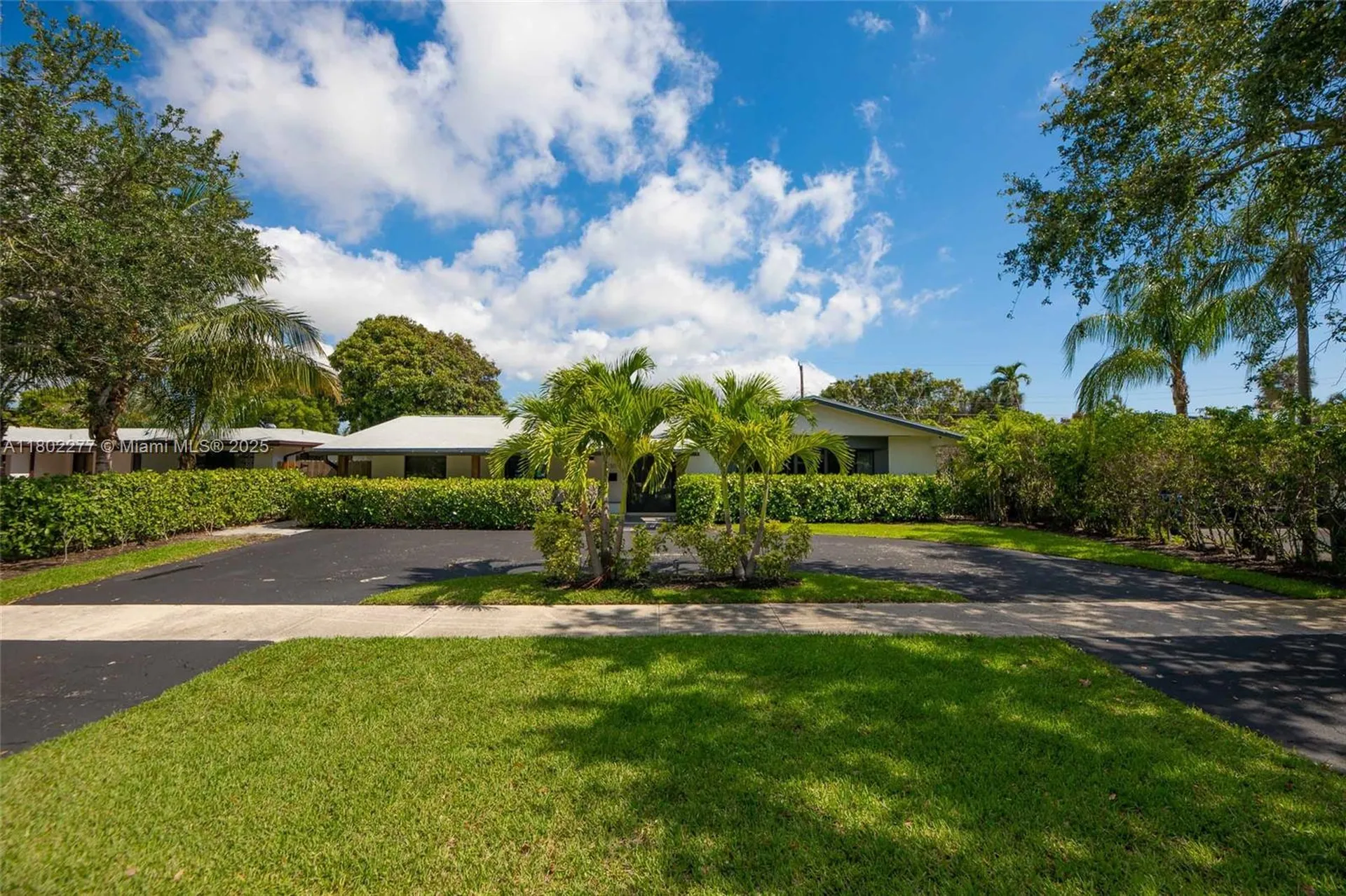 2117 NE 62nd Street Fort Lauderdale FL 33308