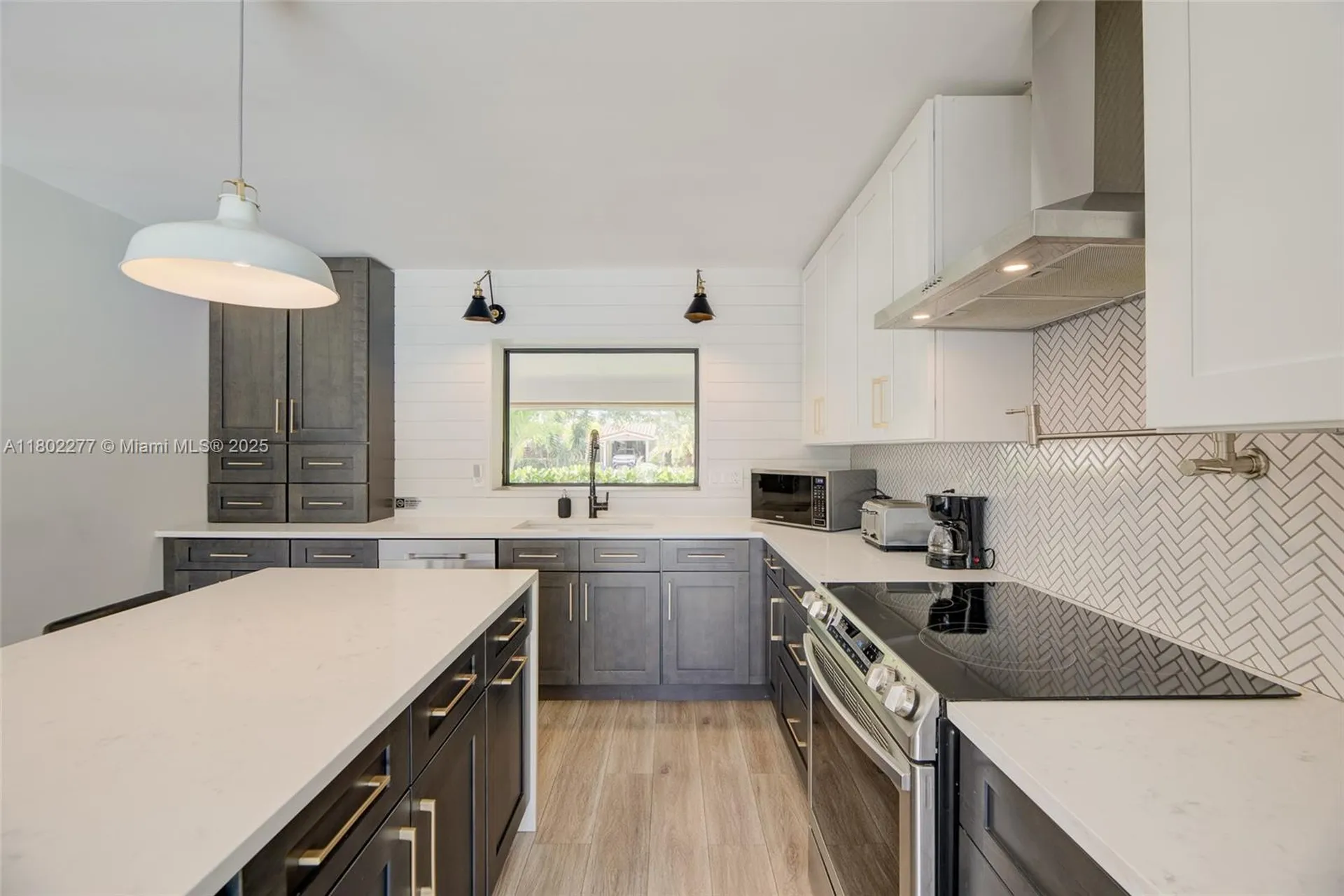 2117 NE 62nd Street Fort Lauderdale FL 33308