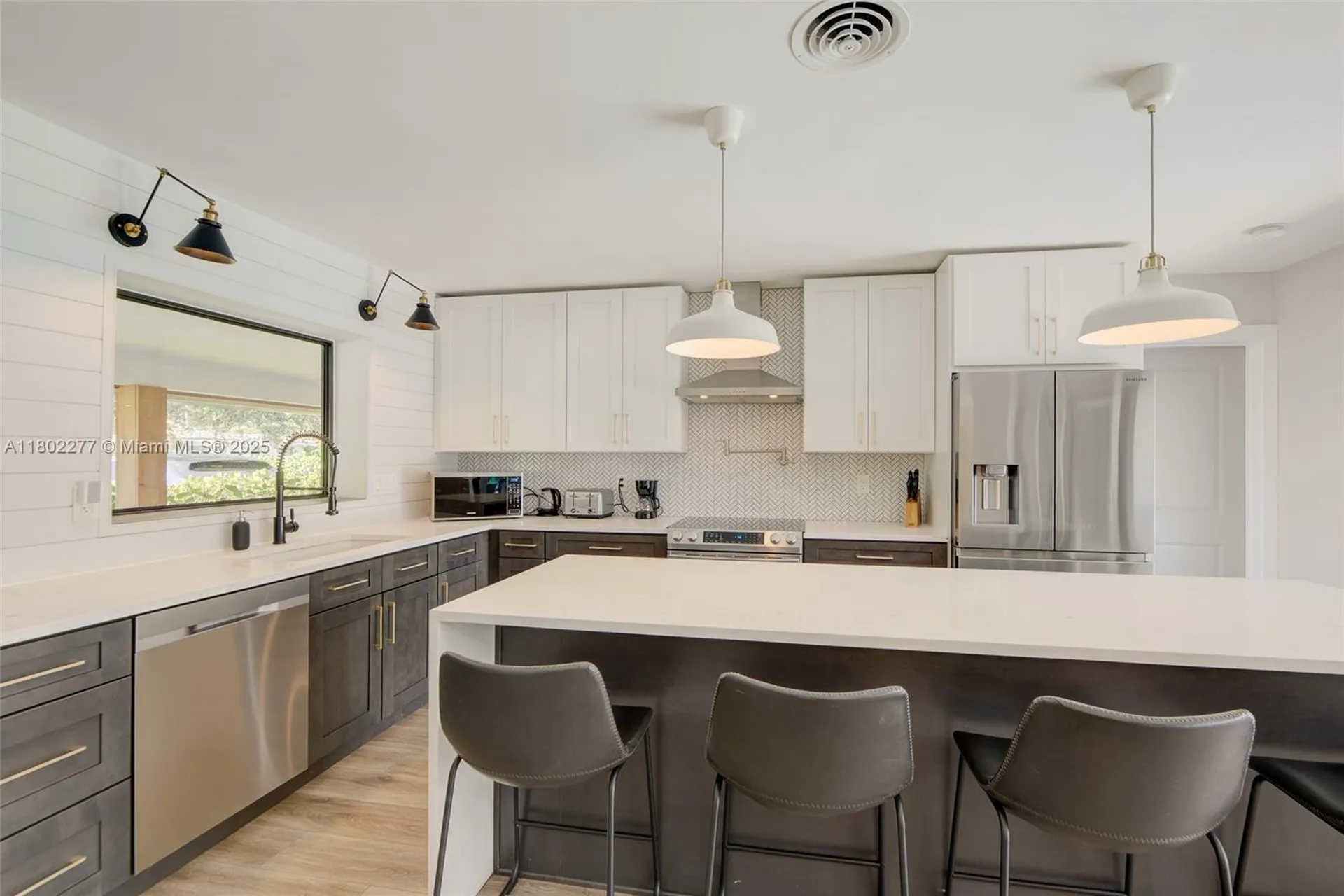 2117 NE 62nd Street Fort Lauderdale FL 33308