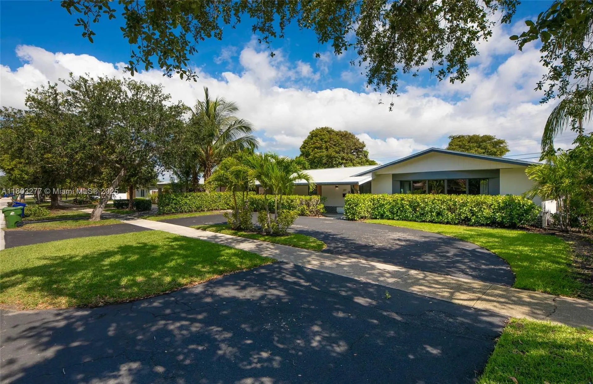 2117 NE 62nd Street Fort Lauderdale FL 33308