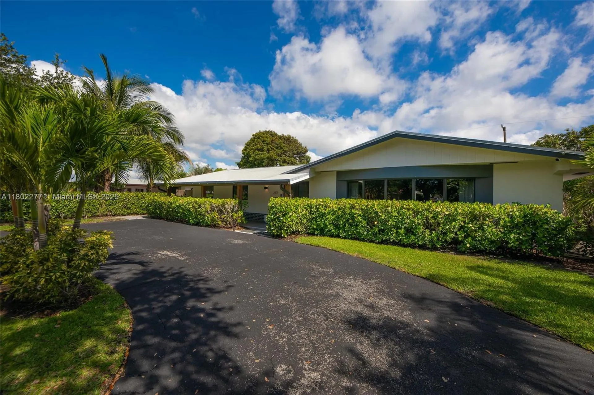 2117 NE 62nd Street Fort Lauderdale FL 33308