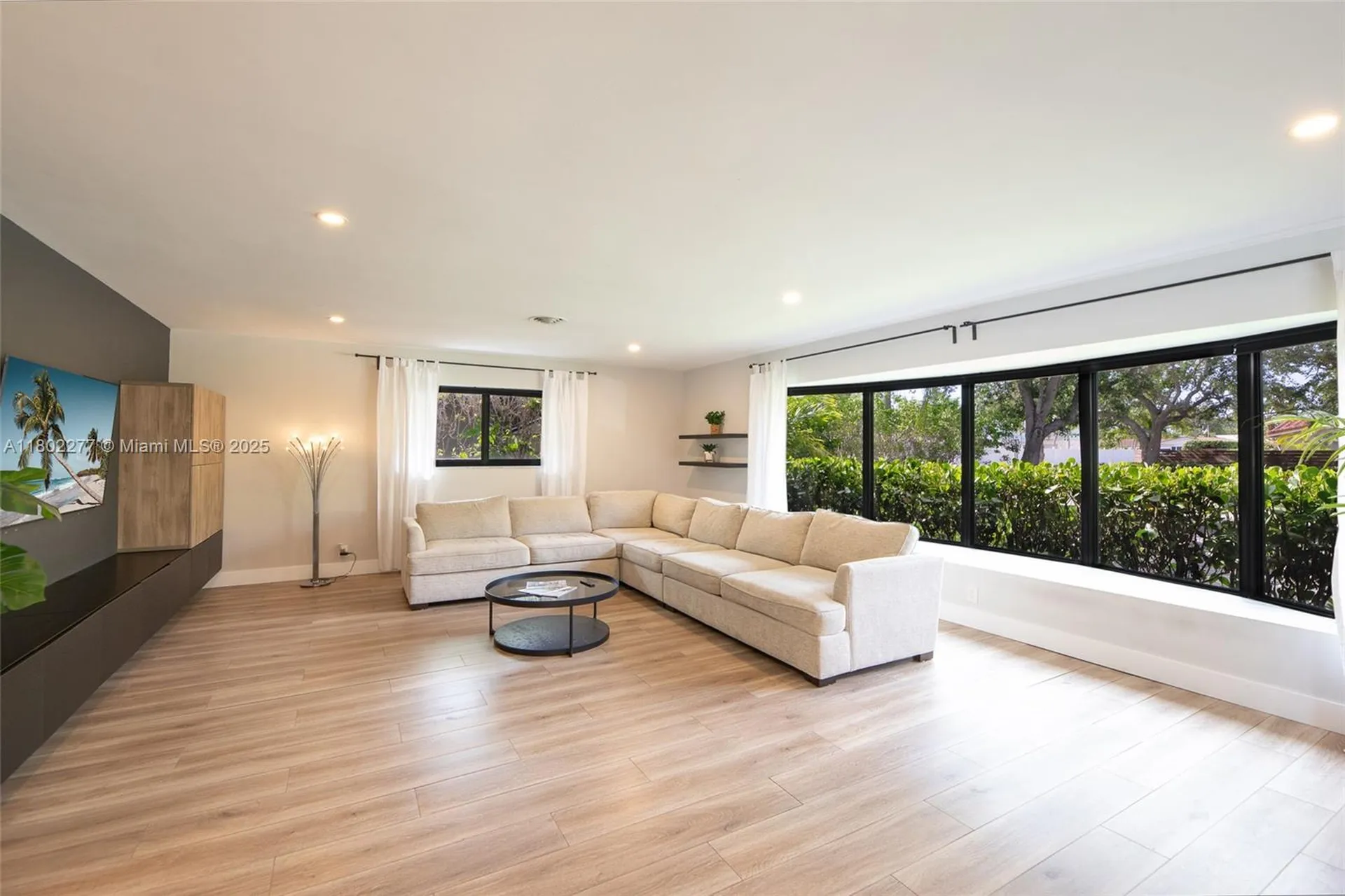 2117 NE 62nd Street Fort Lauderdale FL 33308