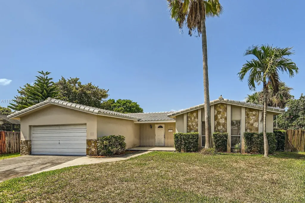 10950 NW 38th Court Coral Springs FL 33065