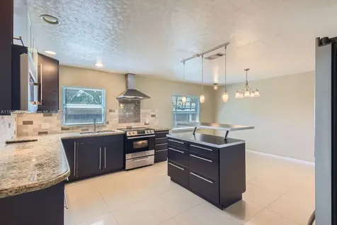 10950 NW 38th Court Coral Springs FL 33065
