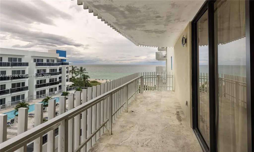 6061 Collins Avenue Miami Beach FL 33140
