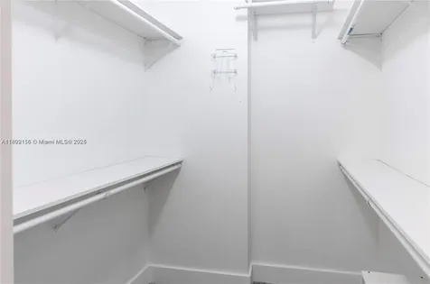 6061 Collins Avenue Miami Beach FL 33140
