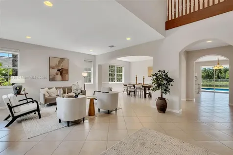 2521 Hunters Run Way Weston FL 33327