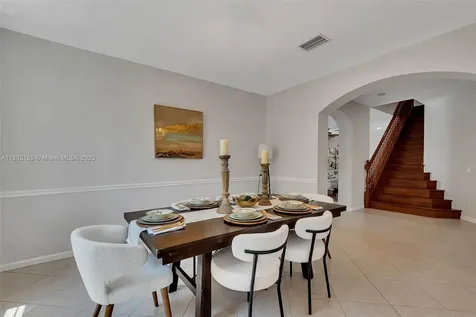 2521 Hunters Run Way Weston FL 33327