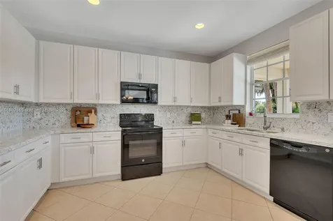 2521 Hunters Run Way Weston FL 33327
