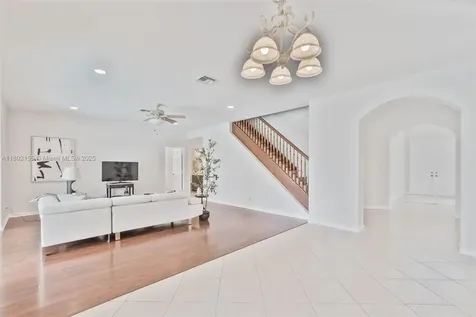 2521 Hunters Run Way Weston FL 33327