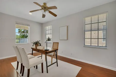 2521 Hunters Run Way Weston FL 33327