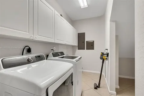 2521 Hunters Run Way Weston FL 33327