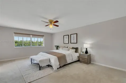 2521 Hunters Run Way Weston FL 33327