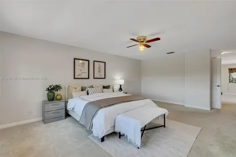 2521 Hunters Run Way Weston FL 33327