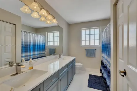 2521 Hunters Run Way Weston FL 33327