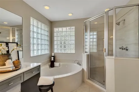 2521 Hunters Run Way Weston FL 33327