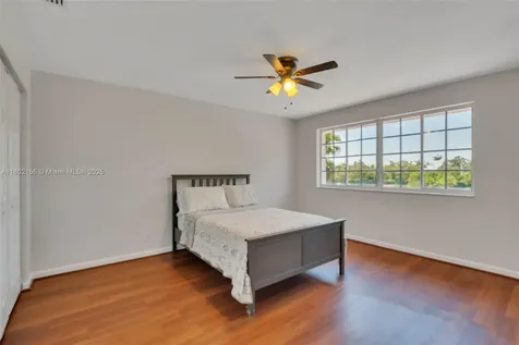 2521 Hunters Run Way Weston FL 33327