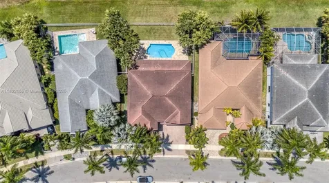 2521 Hunters Run Way Weston FL 33327