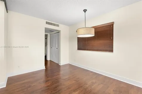 34 Valencia B Delray Beach FL 33446