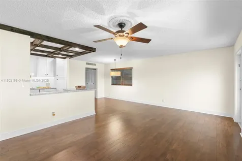 34 Valencia B Delray Beach FL 33446