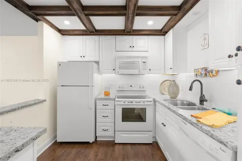 34 Valencia B Delray Beach FL 33446