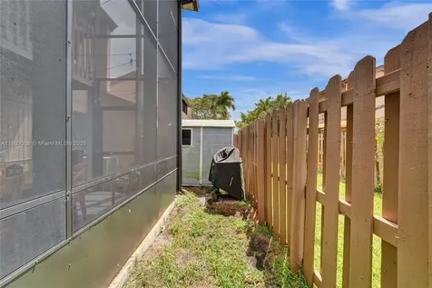 1951 SW 81st Terrace Davie FL 33324