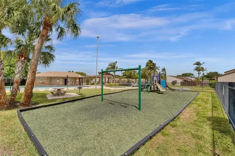 1951 SW 81st Terrace Davie FL 33324