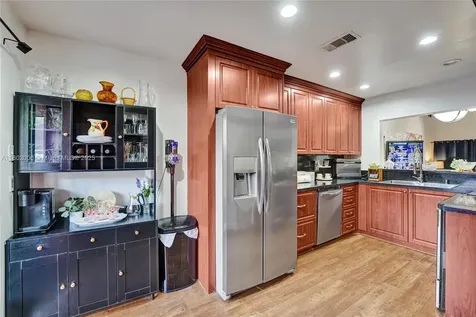 1951 SW 81st Terrace Davie FL 33324
