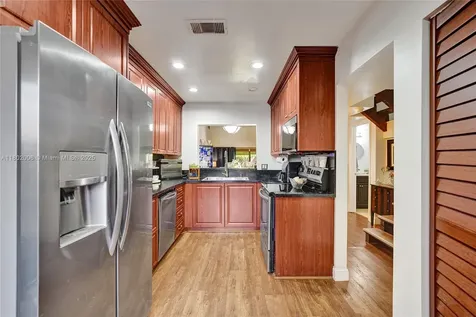 1951 SW 81st Terrace Davie FL 33324