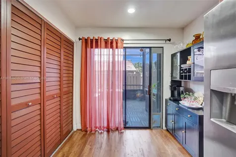 1951 SW 81st Terrace Davie FL 33324