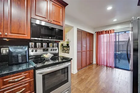 1951 SW 81st Terrace Davie FL 33324