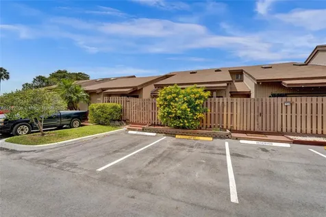 1951 SW 81st Terrace Davie FL 33324