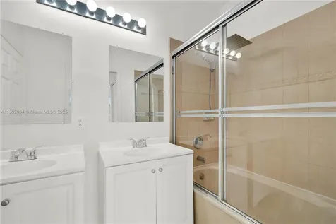 677 NE 21st Terrace Homestead FL 33033