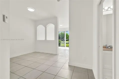 677 NE 21st Terrace Homestead FL 33033