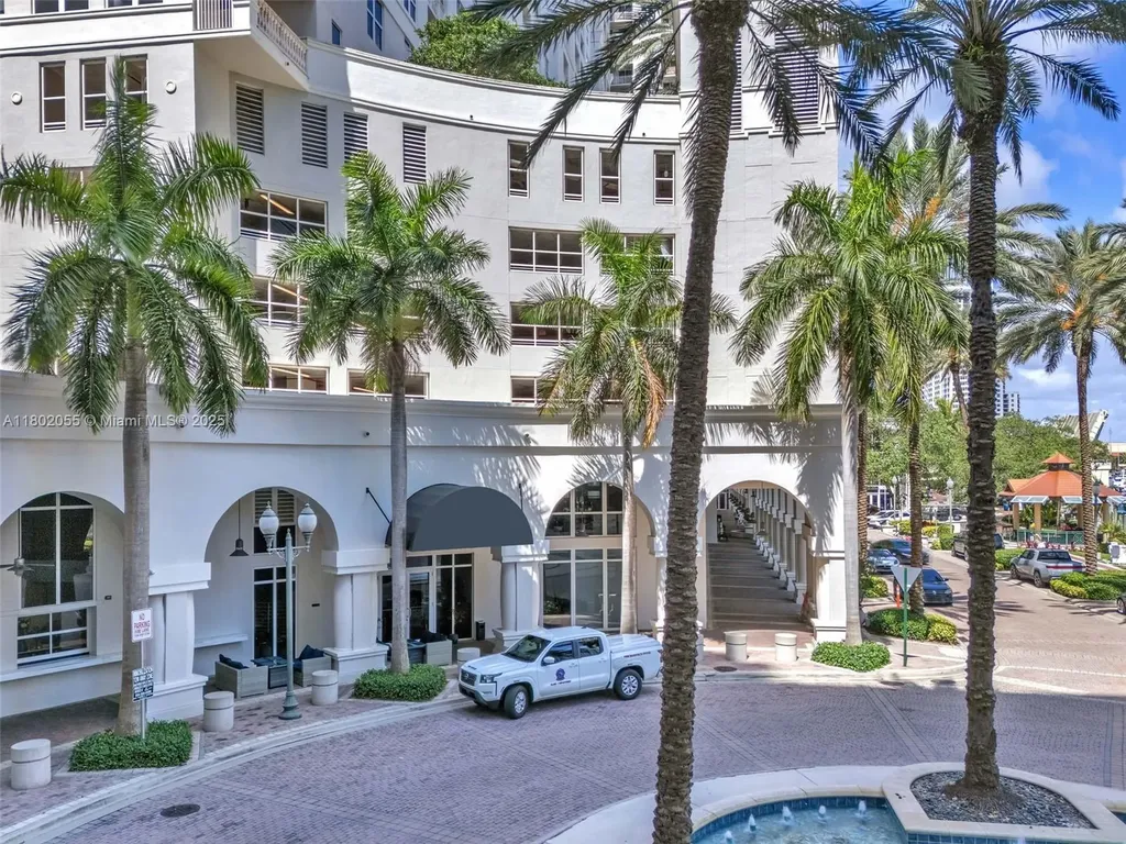 511 SE 5th Avenue (RESTAURANT) Fort Lauderdale FL 33301