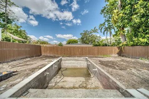 Established Fully License And Insured Pool/spa Business For Sale Kendall FL 33186