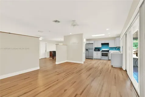1575 N Goldeneye Lane Homestead FL 33035