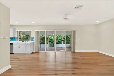 1575 N Goldeneye Lane Homestead FL 33035