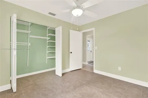 1575 N Goldeneye Lane Homestead FL 33035